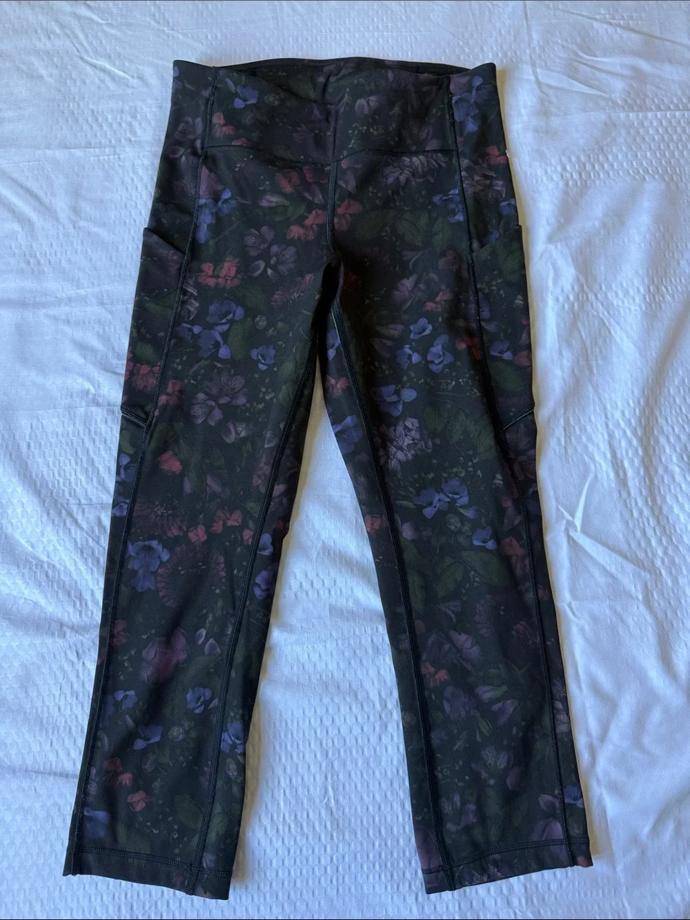 Lululemon Speed Up Crop (21